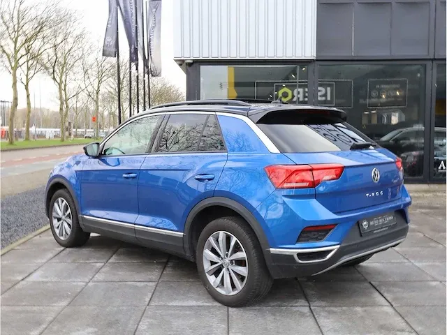 Volkswagen t-roc 1.5 tsi automaat 2020 panoramadak vol leer keyless go & entry camera adaptive elektrische kofferklep - afbeelding 23 van  39