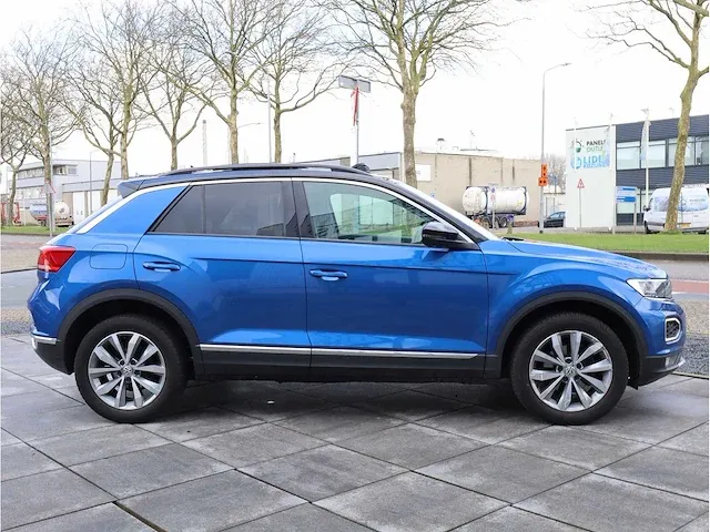 Volkswagen t-roc 1.5 tsi automaat 2020 panoramadak vol leer keyless go & entry camera adaptive elektrische kofferklep - afbeelding 36 van  39
