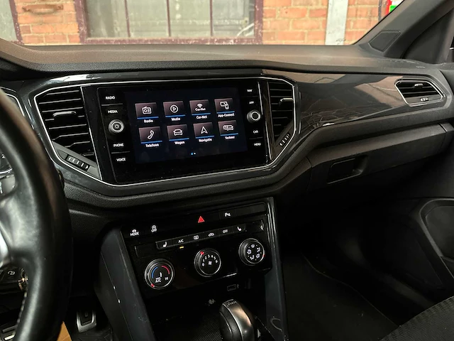 Volkswagen t-roc 1.5 tsi r-line sport business r 150pk 2019, j-599-lz - afbeelding 21 van  40