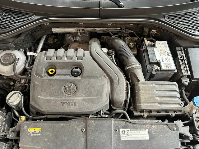 Volkswagen t-roc 1.5 tsi r-line sport business r 150pk 2019, j-599-lz - afbeelding 33 van  40