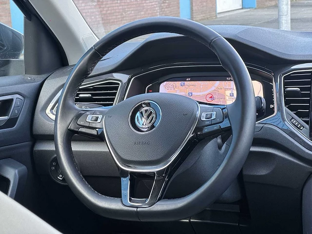 Volkswagen t-roc 1.5 tsi sport car 2020 | 00-33-38 - afbeelding 9 van  33