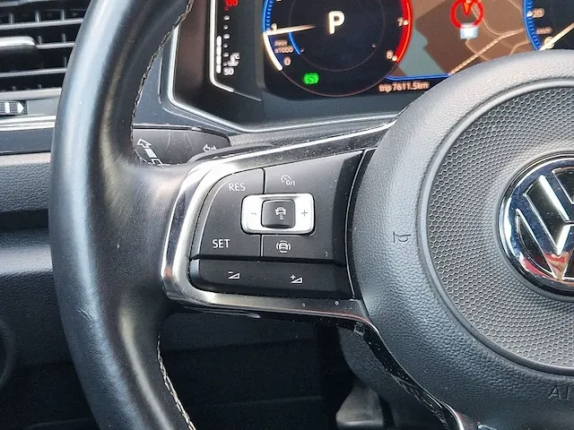 Volkswagen t-roc 1.5 tsi sport | p-699-xl - afbeelding 4 van  46