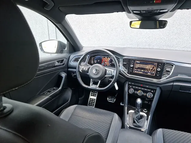 Volkswagen t-roc 1.5 tsi sport | p-699-xl - afbeelding 34 van  46