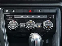 Volkswagen t-roc 1.5 tsi sport | p-699-xl - afbeelding 29 van  46