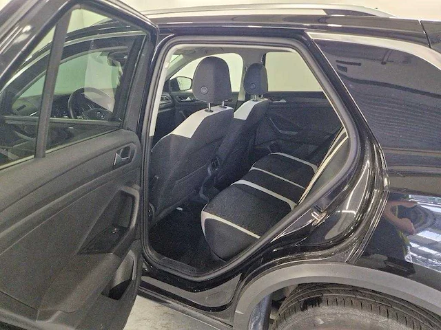 Volkswagen t-roc 1.5 tsi sport , ; zh-004-s - afbeelding 17 van  20
