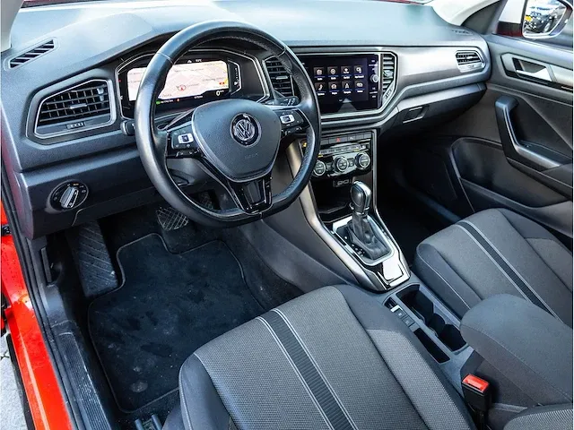 Volkswagen t-roc 1.5 tsi style automaat 2019 full led virtual cockpit achteruitrijcamera adaptive cruise trekhaak - afbeelding 4 van  38