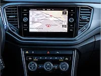 Volkswagen t-roc 1.5 tsi style automaat 2019 full led virtual cockpit achteruitrijcamera adaptive cruise trekhaak - afbeelding 13 van  38