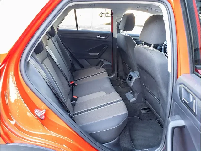 Volkswagen t-roc 1.5 tsi style automaat 2019 full led virtual cockpit achteruitrijcamera adaptive cruise trekhaak - afbeelding 32 van  38