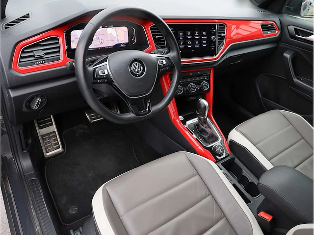 Volkswagen t-roc 2.0 tsi 4motion sport 190pk automaat 2019 panodak vol leer virtual keyless camera dodehoek - afbeelding 3 van  43