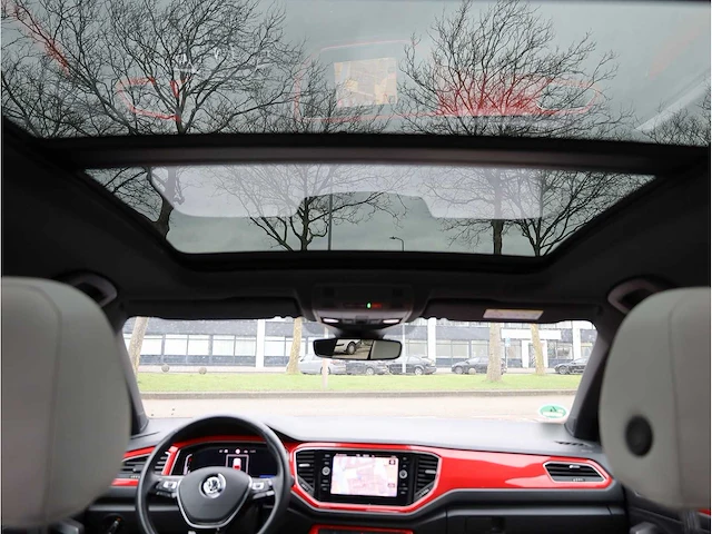 Volkswagen t-roc 2.0 tsi 4motion sport 190pk automaat 2019 panodak vol leer virtual keyless camera dodehoek - afbeelding 9 van  43