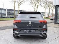 Volkswagen t-roc 2.0 tsi 4motion sport 190pk automaat 2019 panodak vol leer virtual keyless camera dodehoek - afbeelding 34 van  43