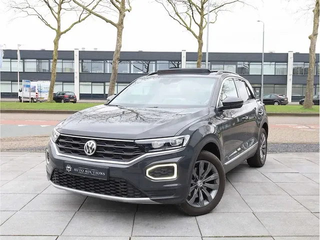 Volkswagen t-roc 2.0 tsi 4motion sport 190pk automaat 2019 panodak vol leer virtual keyless camera dodehoek - afbeelding 1 van  43
