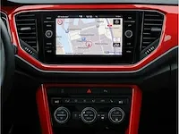 Volkswagen t-roc 2.0 tsi 4motion sport 190pk automaat 2019 panodak vol leer virtual keyless camera dodehoek - afbeelding 14 van  43