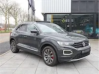 Volkswagen t-roc 2.0 tsi 4motion sport 190pk automaat 2019 panodak vol leer virtual keyless camera dodehoek - afbeelding 41 van  43