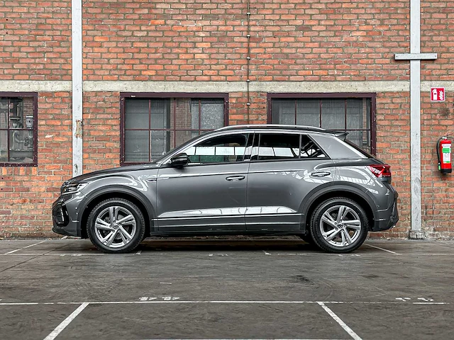 Volkswagen t-roc r-line 1.5 150pk 2025 - afbeelding 11 van  45