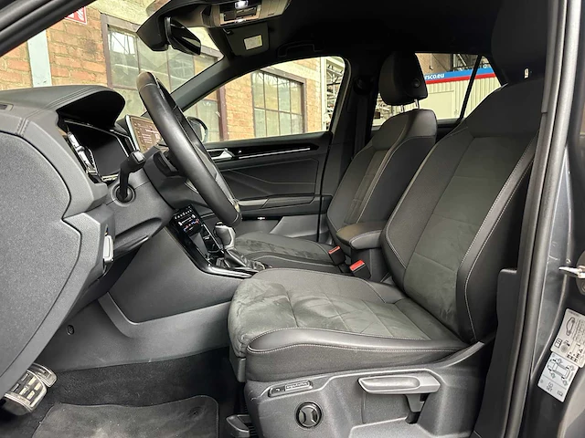 Volkswagen t-roc r-line 1.5 150pk 2025 - afbeelding 29 van  45
