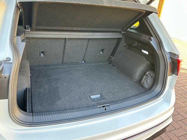 Volkswagen tiguan - 2.0 tsi r 75 4m , hfk-37-z - afbeelding 29 van  37