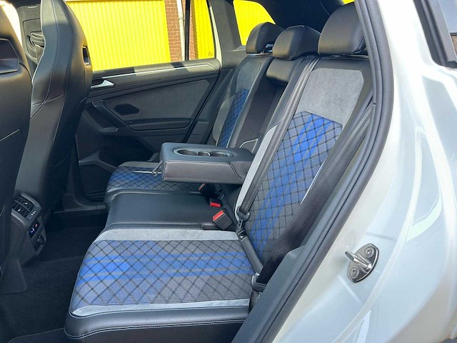 Volkswagen tiguan - 2.0 tsi r 75 4m , hfk-37-z - afbeelding 32 van  37