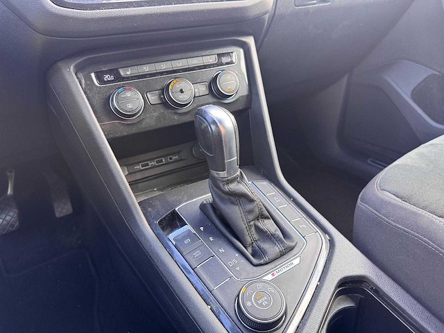 Volkswagen tiguan 1.4 tsi 4m. hl bus r , ; tf-045-t - afbeelding 4 van  23