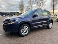 Volkswagen tiguan 1.4 tsi comfort&design, 38-tzg-9