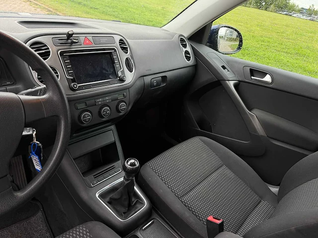 Volkswagen tiguan 1.4 tsi comfort&design 4motion automaat, 30-gkf-7 - afbeelding 4 van  30