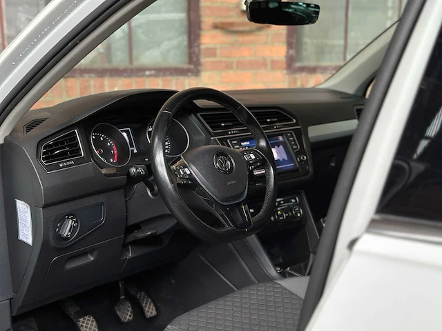 Volkswagen tiguan 1.4 tsi comfortline business 125pk 2017, l-861-hp - afbeelding 11 van  43