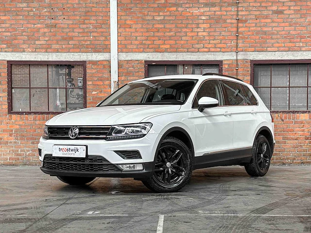 Volkswagen tiguan 1.4 tsi comfortline business 125pk 2017, l-861-hp - afbeelding 1 van  43