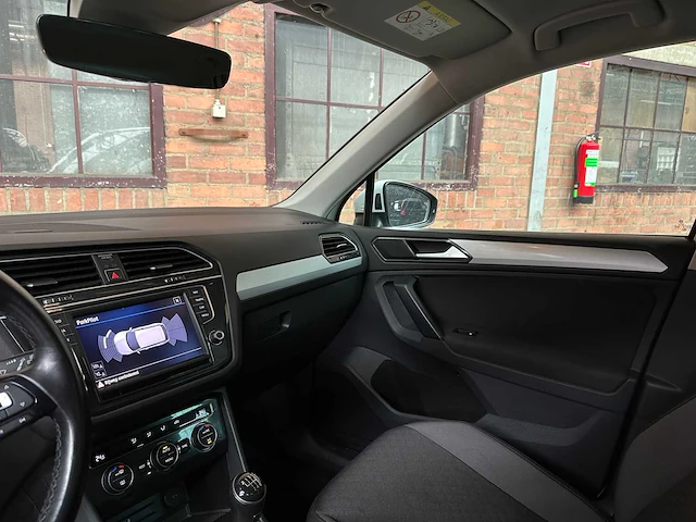 Volkswagen tiguan 1.4 tsi comfortline business 125pk 2017, l-861-hp - afbeelding 14 van  43