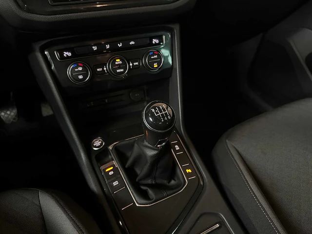 Volkswagen tiguan 1.4 tsi comfortline business 125pk 2017, l-861-hp - afbeelding 21 van  43