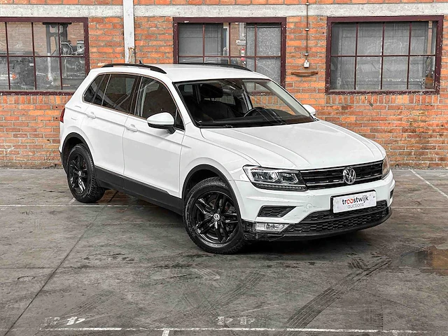 Volkswagen tiguan 1.4 tsi comfortline business 125pk 2017, l-861-hp - afbeelding 42 van  43