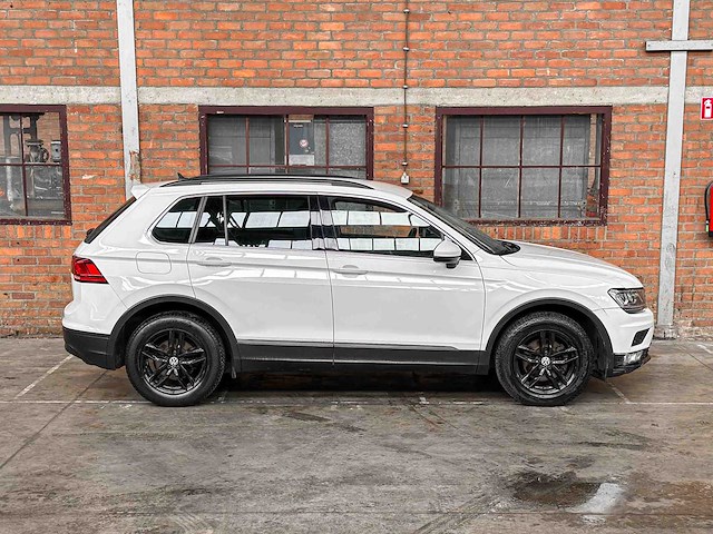 Volkswagen tiguan 1.4 tsi comfortline business 125pk 2017, l-861-hp - afbeelding 2 van  43