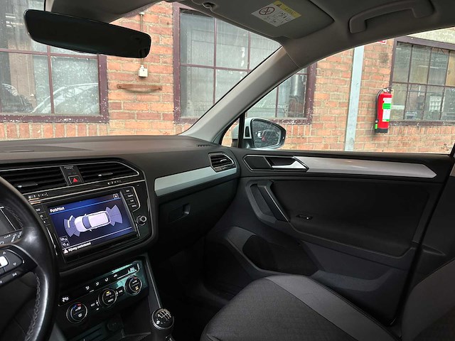 Volkswagen tiguan 1.4 tsi comfortline business 125pk 2017, l-861-hp - afbeelding 14 van  43