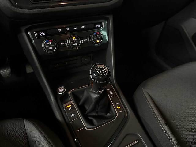 Volkswagen tiguan 1.4 tsi comfortline business 125pk 2017, l-861-hp - afbeelding 21 van  43