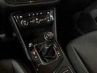 Volkswagen tiguan 1.4 tsi comfortline business 125pk 2017, l-861-hp - afbeelding 21 van  43