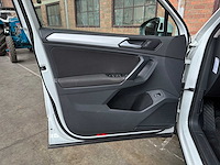 Volkswagen tiguan 1.4 tsi comfortline business 125pk 2017, l-861-hp - afbeelding 25 van  43