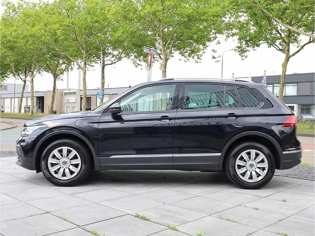 Volkswagen tiguan 1.4 tsi ehybrid phev 245pk automaat 2021 - afbeelding 12 van  37