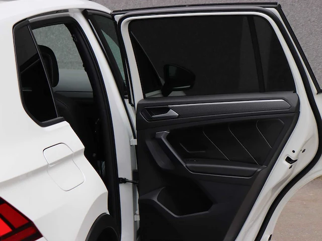 Volkswagen tiguan 1.4 tsi ehybrid r-line business+ | p-772-nx - afbeelding 9 van  48