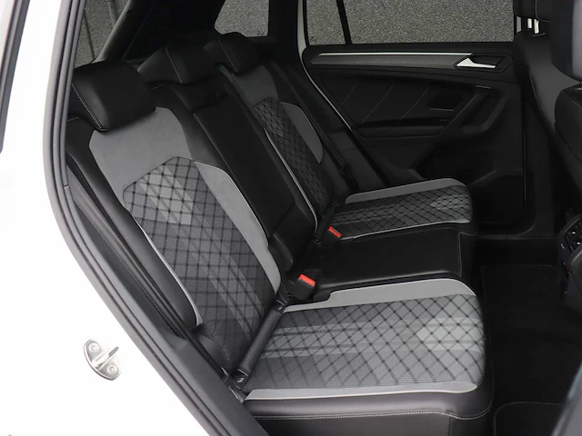 Volkswagen tiguan 1.4 tsi ehybrid r-line business+ | p-772-nx - afbeelding 17 van  48