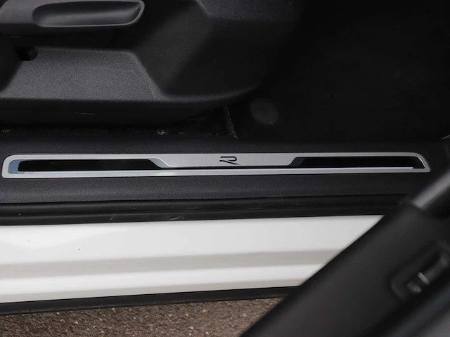 Volkswagen tiguan 1.4 tsi ehybrid r-line business+ | p-772-nx - afbeelding 19 van  48