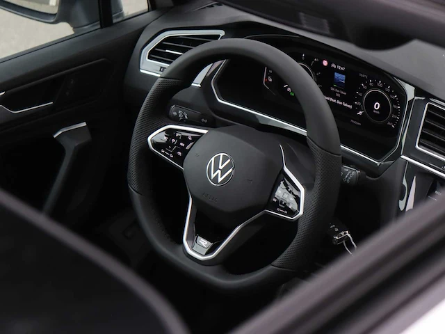Volkswagen tiguan 1.4 tsi ehybrid r-line business+ | p-772-nx - afbeelding 33 van  48