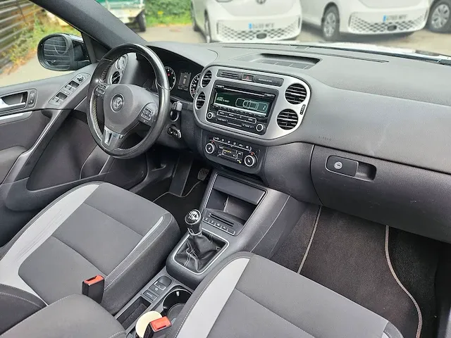 Volkswagen tiguan 1.4 tsi life bluemotion tech - afbeelding 28 van  47