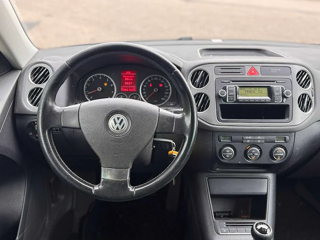 Volkswagen tiguan 1.4 tsi sport&amp style , 05-hhs-3 - afbeelding 9 van  25