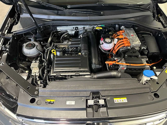 Volkswagen tiguan 1.4tsi e hybrid r design euro 6 frans kenteken - afbeelding 17 van  28