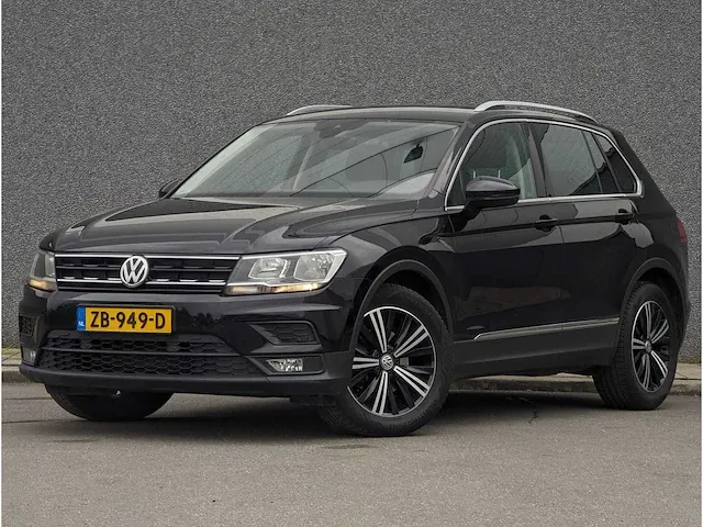 Volkswagen tiguan 1.5 tsi act comfortline business | zb-949-d - afbeelding 1 van  36