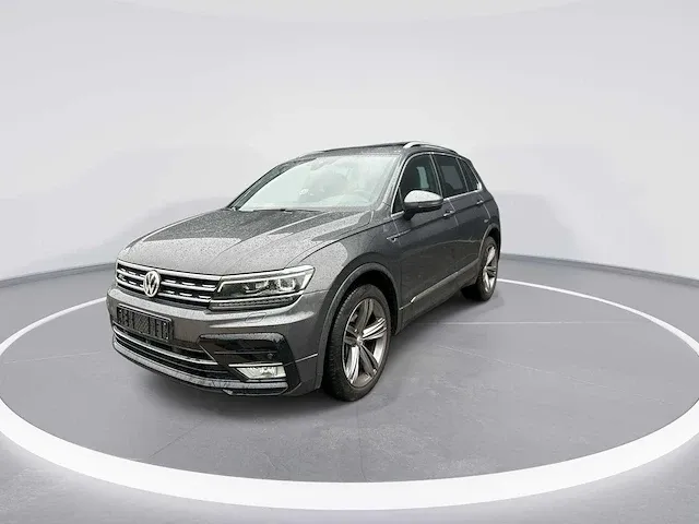 Volkswagen tiguan 2.0 tdi 4motion highline r-line | xn-135-t - afbeelding 1 van  29