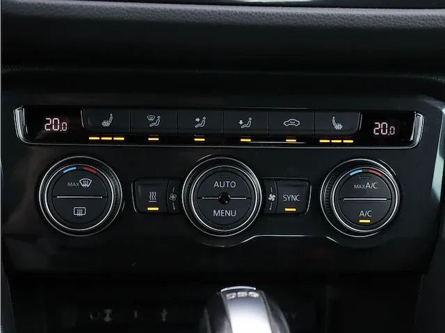 Volkswagen tiguan 2.0 tsi 4motion | l-985-vj - afbeelding 37 van  66