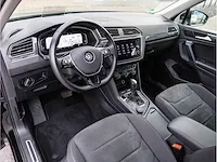 Volkswagen tiguan 2.0 tsi 4motion r-line 190pk automaat 2020 panoramadak 360°camera head-up garantie, x-991-ht - afbeelding 3 van  40