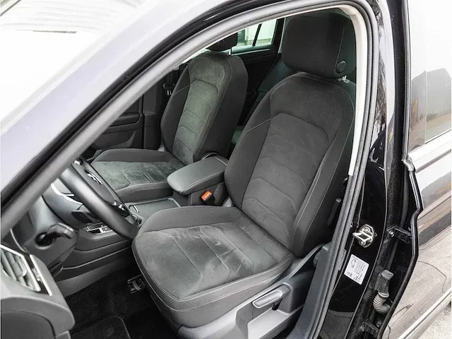 Volkswagen tiguan 2.0 tsi 4motion r-line 190pk automaat 2020 panoramadak 360°camera head-up garantie, x-991-ht - afbeelding 5 van  40