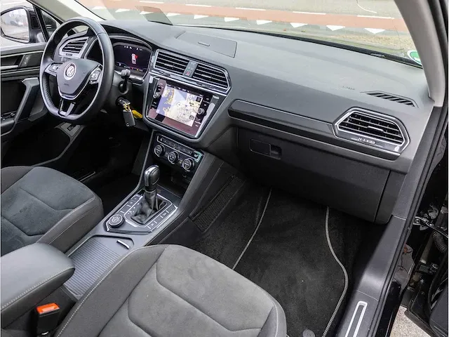 Volkswagen tiguan 2.0 tsi 4motion r-line 190pk automaat 2020 panoramadak 360°camera head-up garantie, x-991-ht - afbeelding 6 van  40