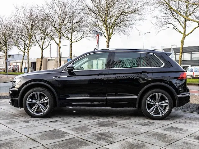 Volkswagen tiguan 2.0 tsi 4motion r-line 190pk automaat 2020 panoramadak 360°camera head-up garantie, x-991-ht - afbeelding 12 van  40